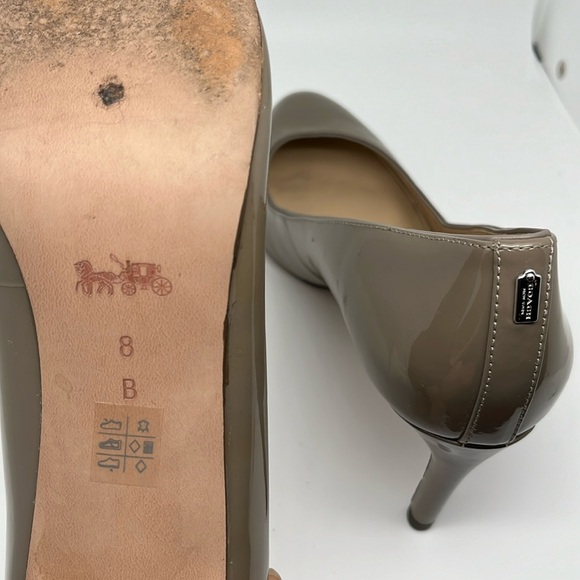 Coach‎ Devon Gray Olive Slip on Round Toe Patent Leather Pumps Size 8B - Picture 7 of 12